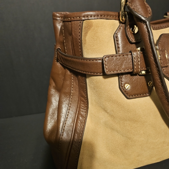 Michael Kors Hudson Brown and Tan Women's Bag - Picture 6 of 9